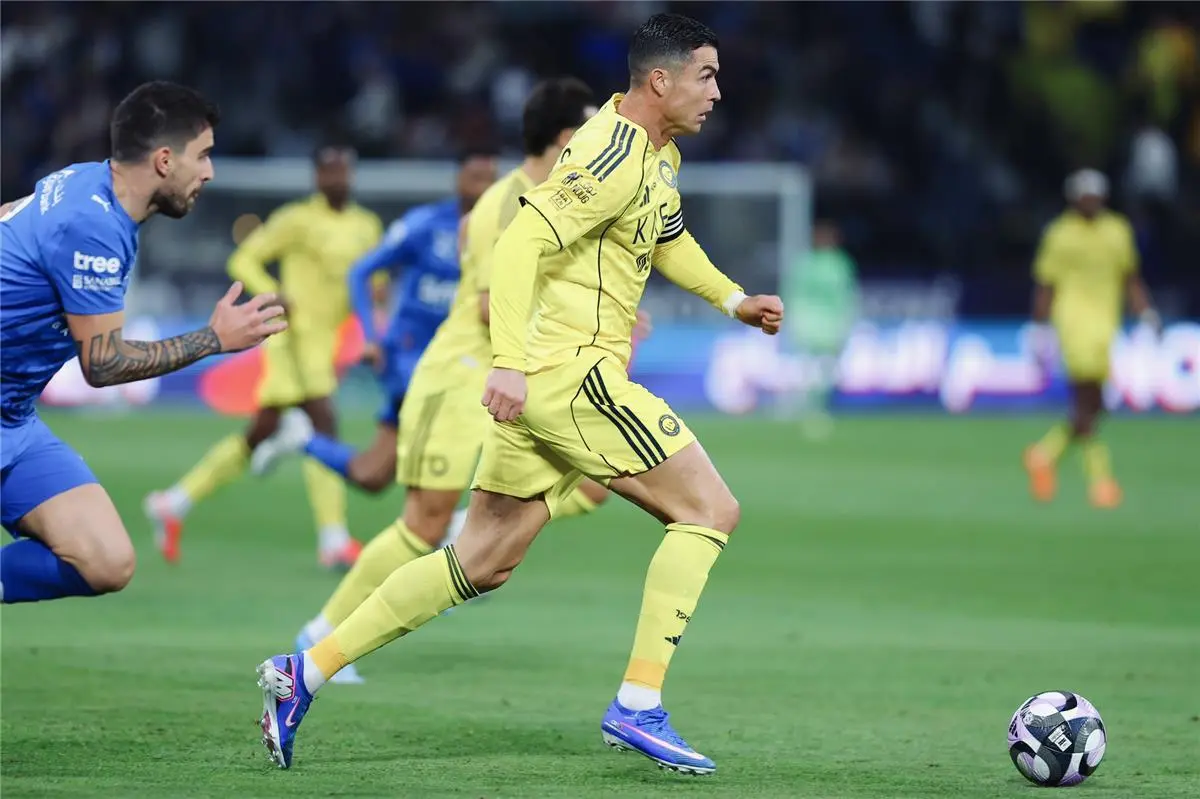 تفاقم أزمة رونالدو في الدوري السعودي قبل مباراة النصر والاتحاد