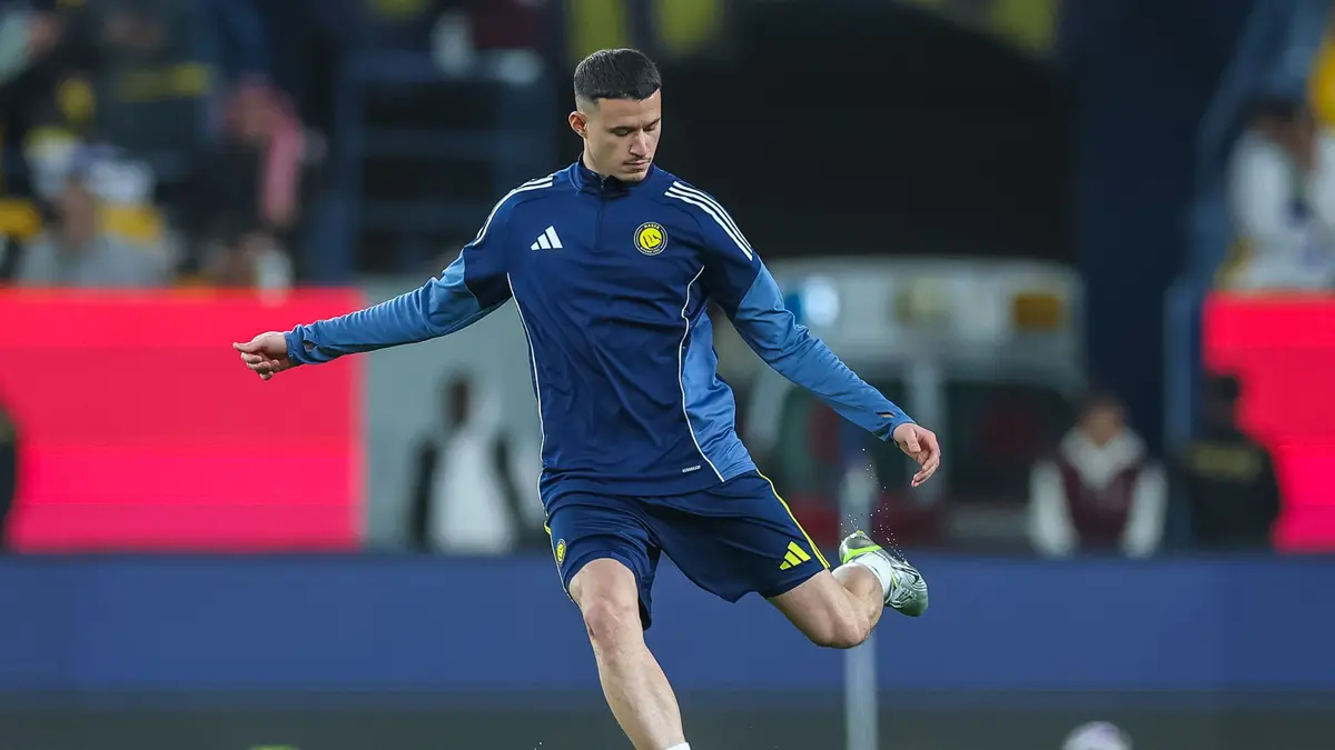 فيديو: خبير قانوني يجيب.. هل يخسر النصر نقاط الكلاسيكو بسبب الحمدان؟