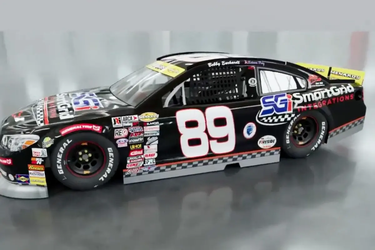 Bobby Dale Earnhardt pays tribute to grandfather with Daytona paint scheme