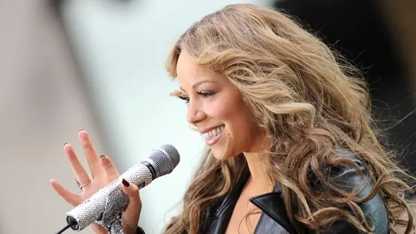 زهرة الخليج - جمهور «ليالي السعديات» على موعد مع ماريا كاري وبراين آدمز وجون ماير