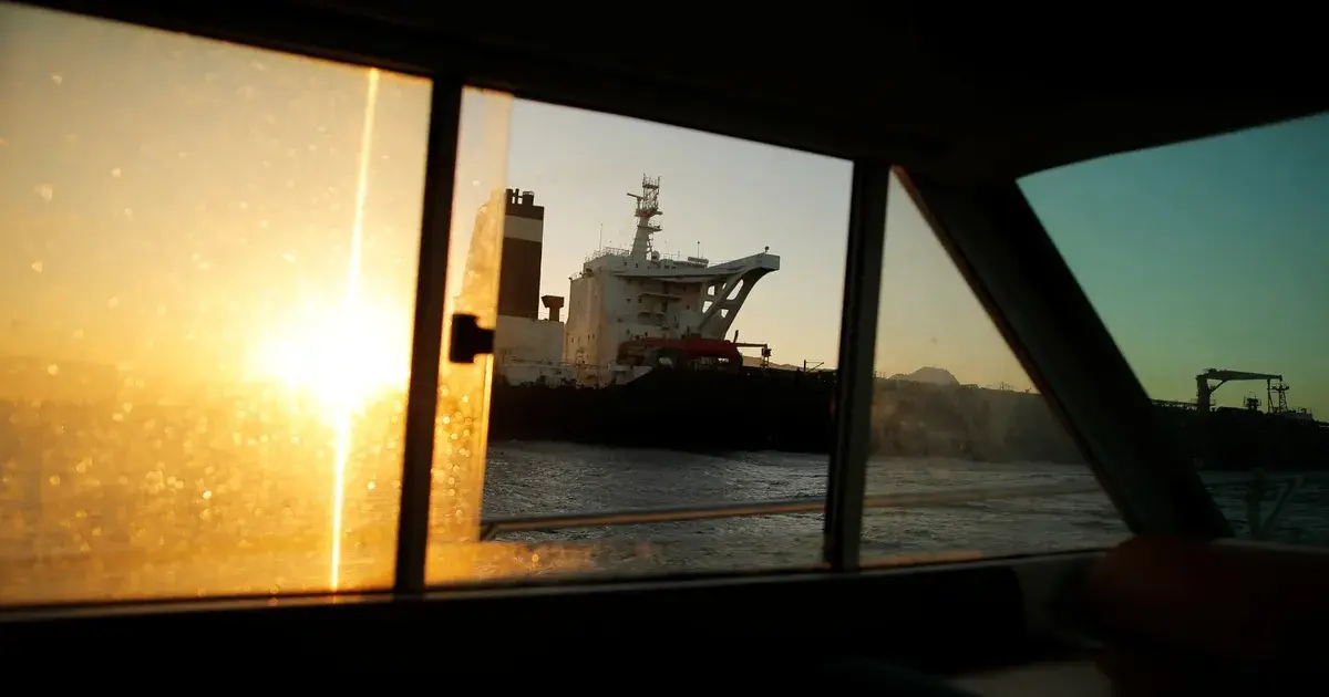 واشنطن تستهدف "أسطول الظل" الإيراني بعقوبات تطال 15 كياناً و14 سفينة