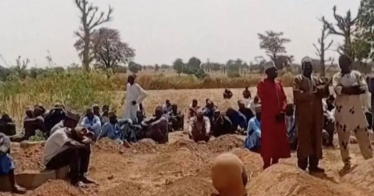 نيجيريا تطلق عملية عسكرية واسعة لملاحقة "جماعات مسلحة" بعد هجوم دام