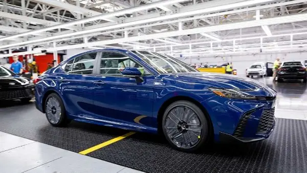 انسَ السيارات الكهربائية.. تويوتا تخطط لثورة ضخمة في المركبات الهجينة