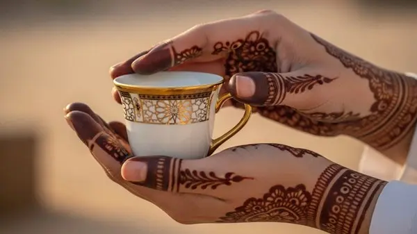 زهرة الخليج - رمضان في الإمارات.. هويةٌ تصنعها النساء