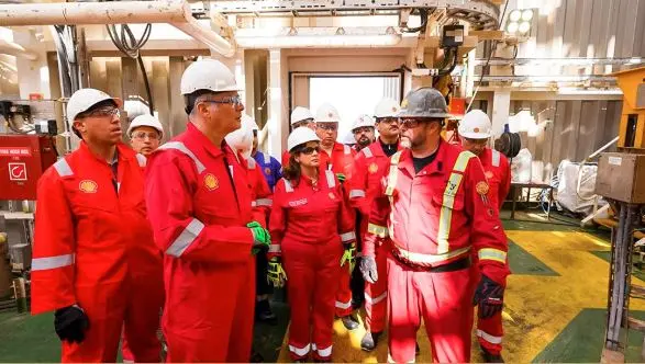 شل تبدأ إنتاج 160 مليون قدم مكعب غاز يوميًا من غرب مينا بالبحر المتوسط نهاية 2026 - أموال الغد