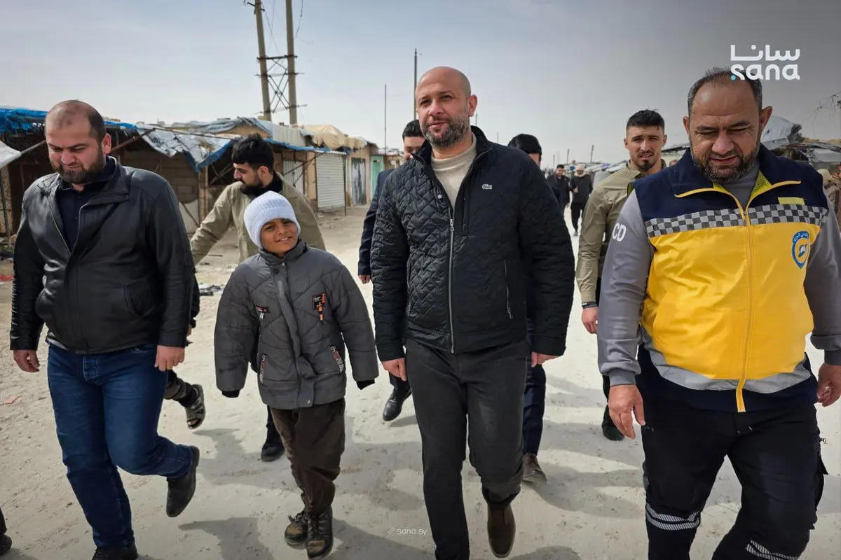 جولة لوزير الطوارئ وإدارة الكوارث رائد الصالح في مخيم الهول شرق الحسكة