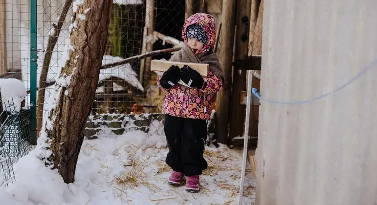 أوكرانيا – 325 ألف عائد قد ينزحون مجددا مع استمرار الهجمات على البنية التحتية للطاقة