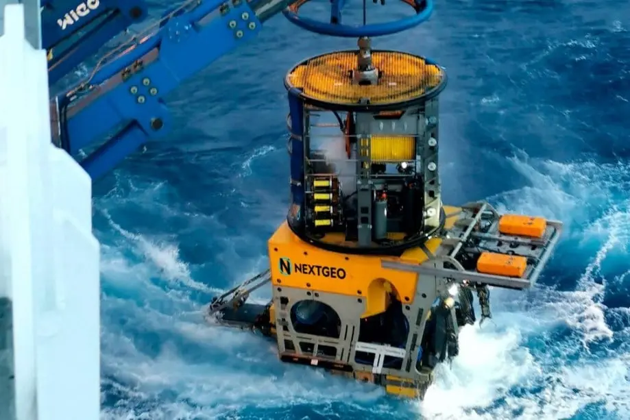 سفينة دعم بحري تتجه للشرق الأوسط في مهمة 3 سنوات - الطاقة