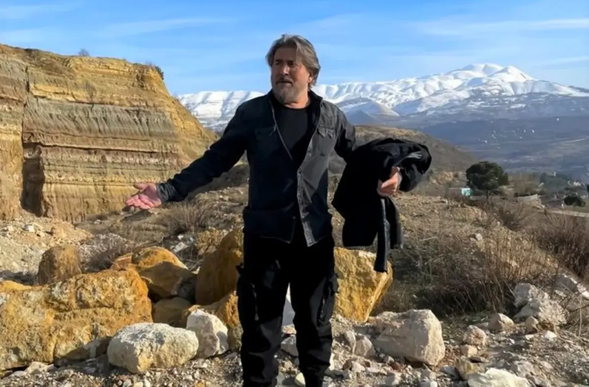 شاهدوا كيف روج عابد فهد لمسلسله الرمضاني "سعادة المجنون"