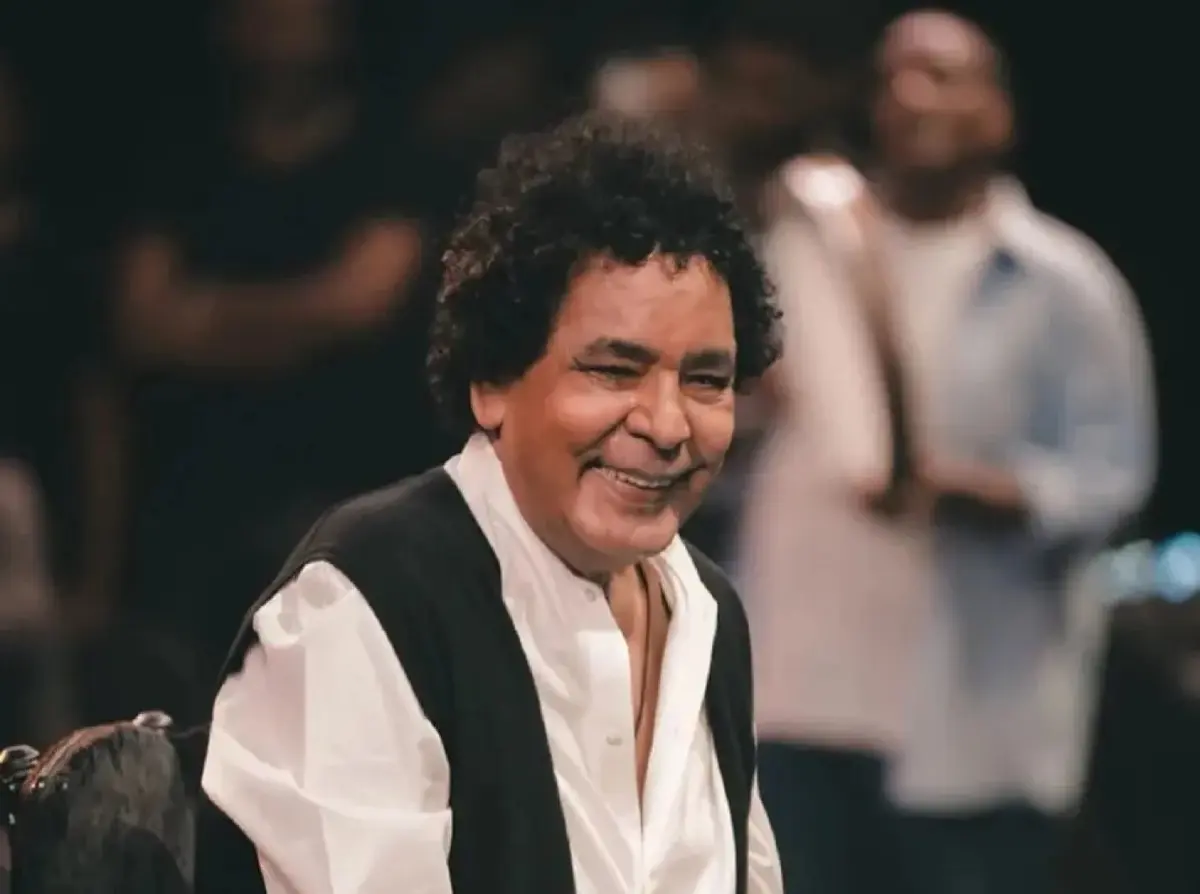 نجوم غناء تترات المسلسلات المصرية.. من إليسا ومحمد منير إلى ليجي سي