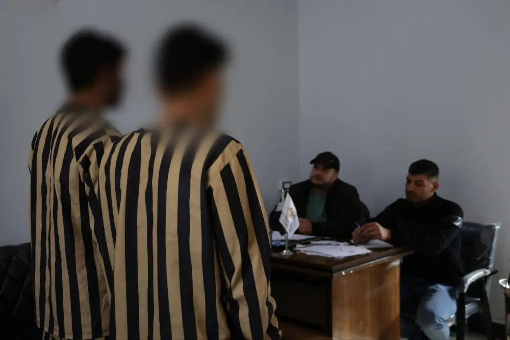 القبض على متورطين بسرقة شركة حوالات في ريف حمص واستعادة كامل المسروقات