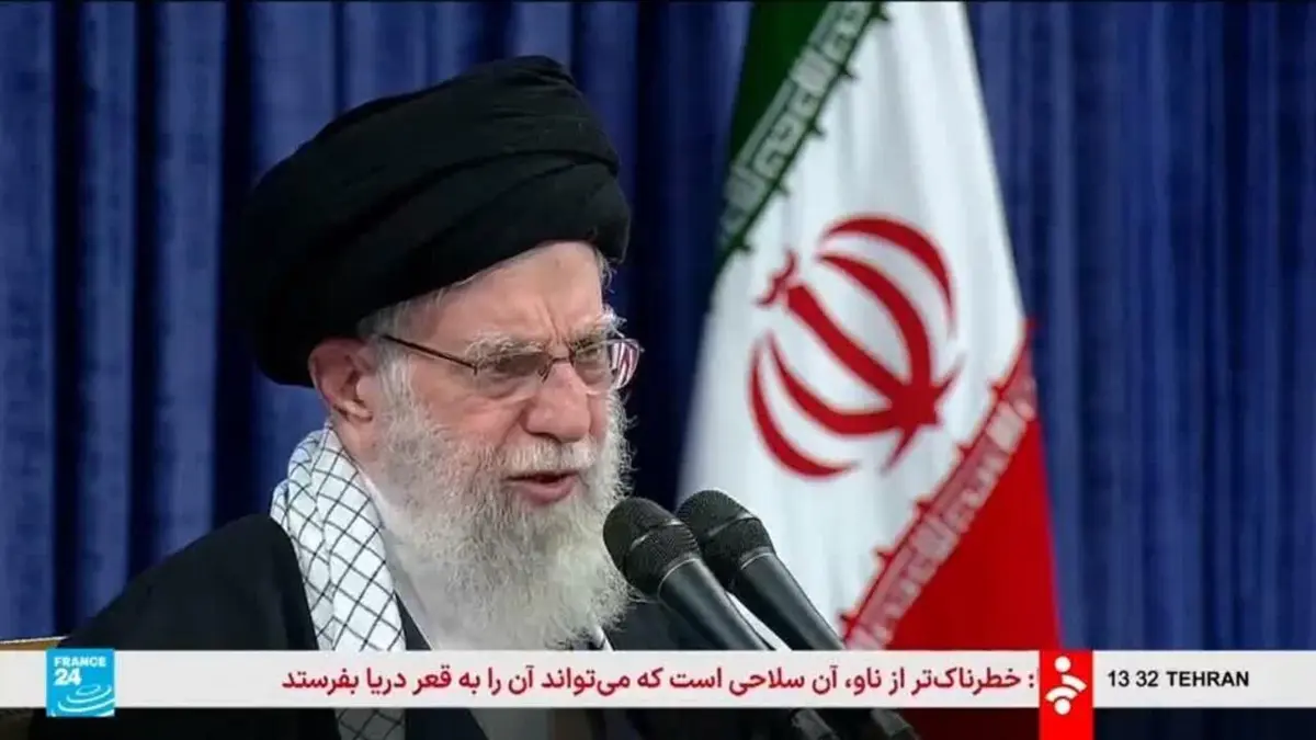 خامنئي يحذر: السفينة الحربية شيء خطير، لكن الأخطر هو السلاح القادر على إغراقها