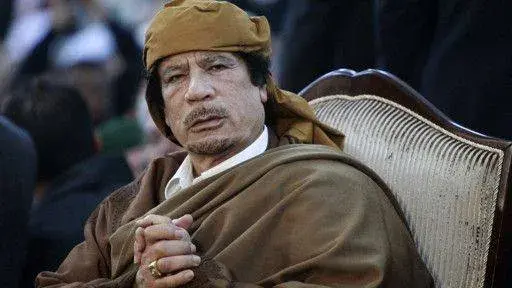 بعد 15 عاماً على «ثورة» 2011... وجوه من «جماهيرية» القذافي ما زالت متحكمة بمفاصل الدولة