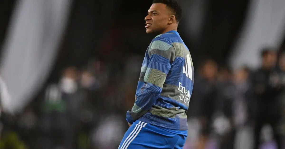 تشكيلة ريال مدريد الأساسية ضد بنفيكا.. ما موقف كيليان مبابي؟