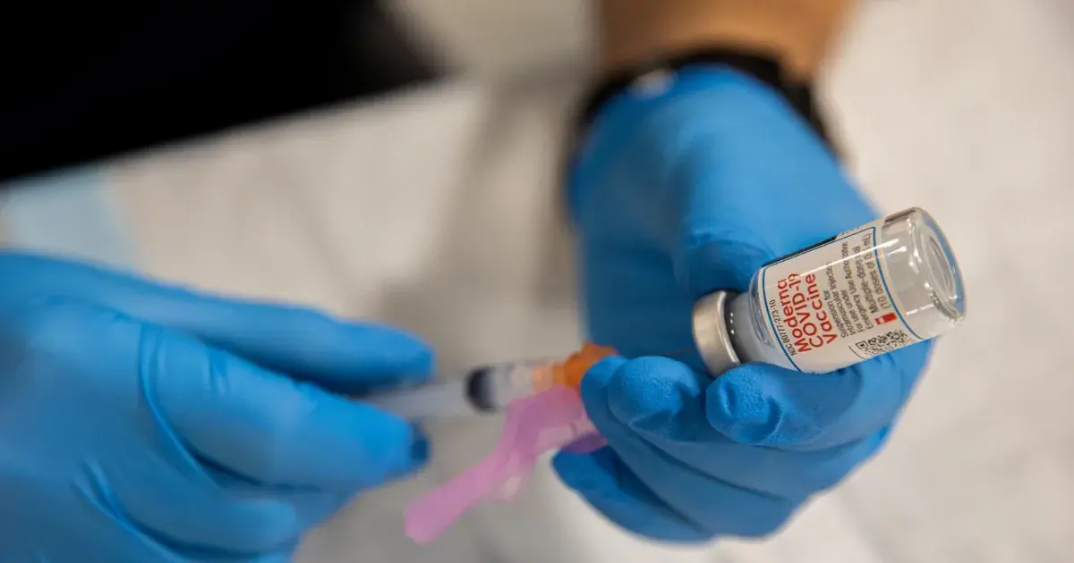 دراسة: تلقي لقاح كورونا قبل أو أثناء الحمل لا يصيب الأطفال بالتوحد