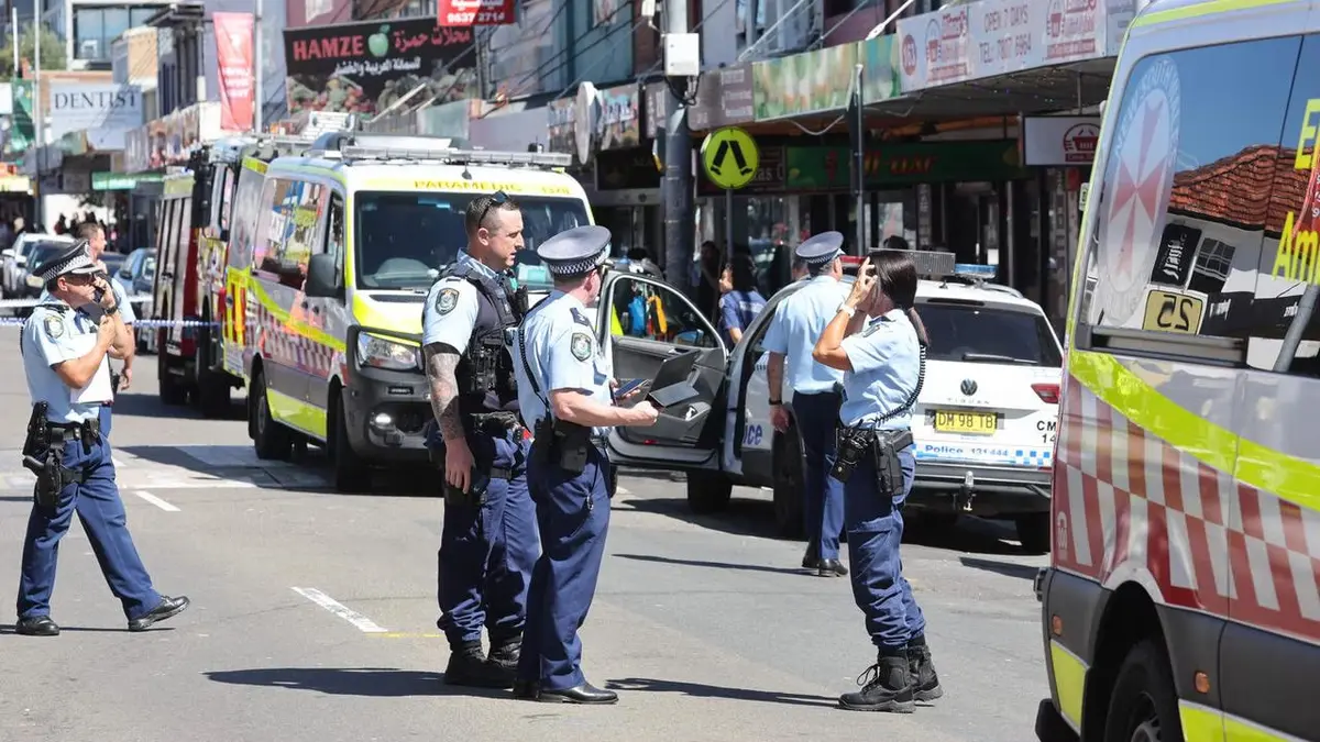 مقتل شخص وإصابة اثنين آخرين في حادثة طعن بأستراليا