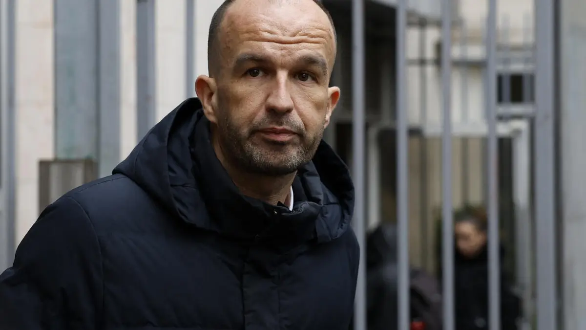 حزب "فرنسا الأبية" اليساري يعلن إخلاء مقره في باريس بعد "تهديد بوجود قنبلة"