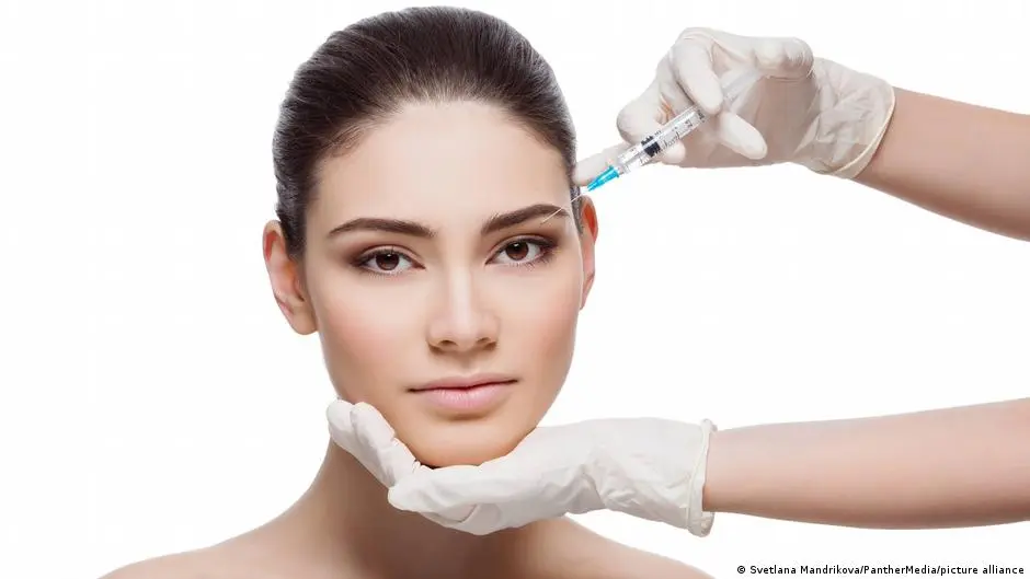 في رمضان والصيف.. هكذا تحمين بشرتك من الجفاف!