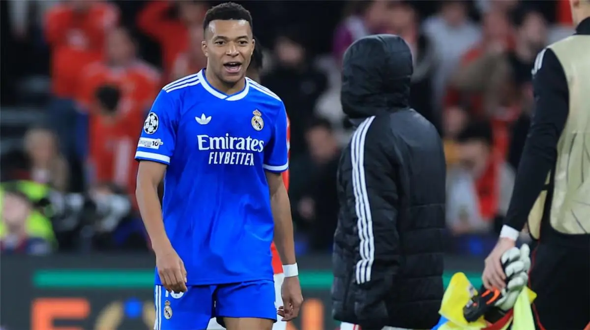 من أجل فينيسيوس.. مبابي يهين لاعب بنفيكا وتشواميني يكشف الكواليس