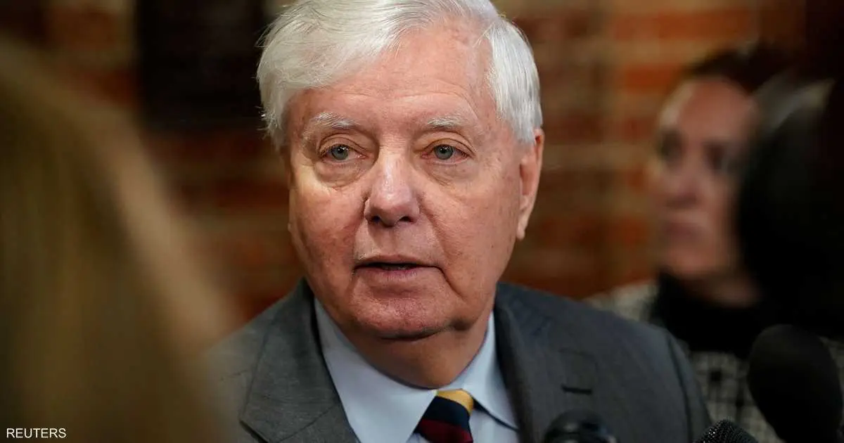 غراهام: الخطط العسكرية ضد إيران قائمة والقرار لم يتخذ بعد