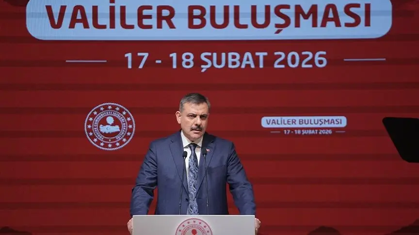 سفراء قلوبنا .. وزير الداخلية التركي يعلن عودة أكثر من 1.3 مليون سوري