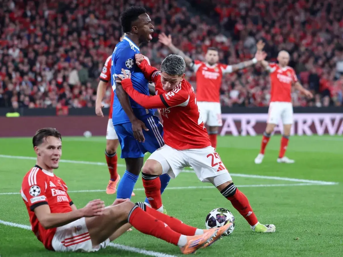 فينيسيوس يهاجم «الجبناء» بعد عاصفة العنصرية أمام بنفيكا