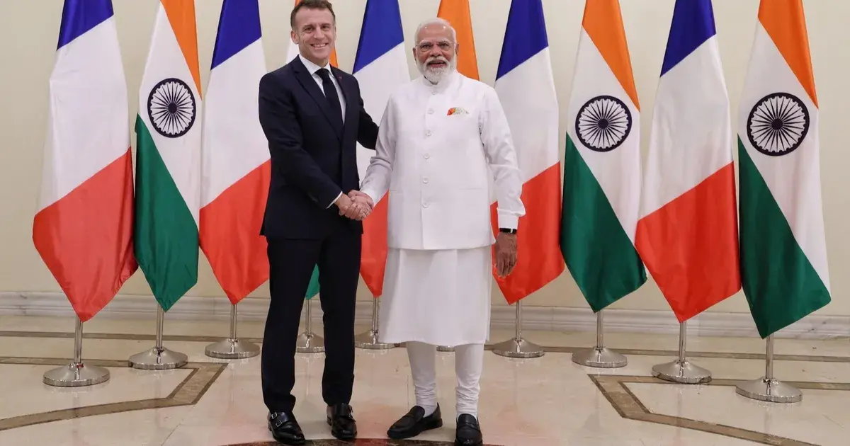 الهند وفرنسا تعززان العلاقات الدفاعية باتفاق لإنتاج مشترك لعتاد حربي