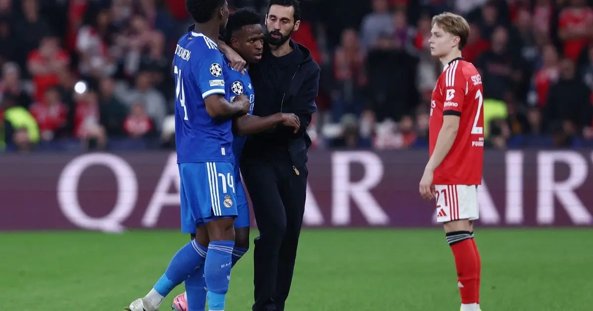 أول تعليق رسمي من "يويفا" على أزمة فينيسيوس جونيور ولاعب بنفيكا