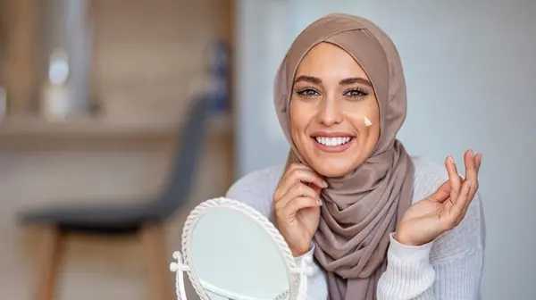 زهرة الخليج - استعيدي نضارة بشرتكِ في رمضان.. وصفات فعّالة لعناية يومية