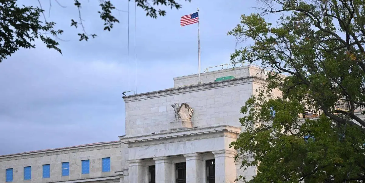 محضر اجتماع «الفيدرالي» يظهر انقساماً بين المسؤولين حول مستوى الفائدة