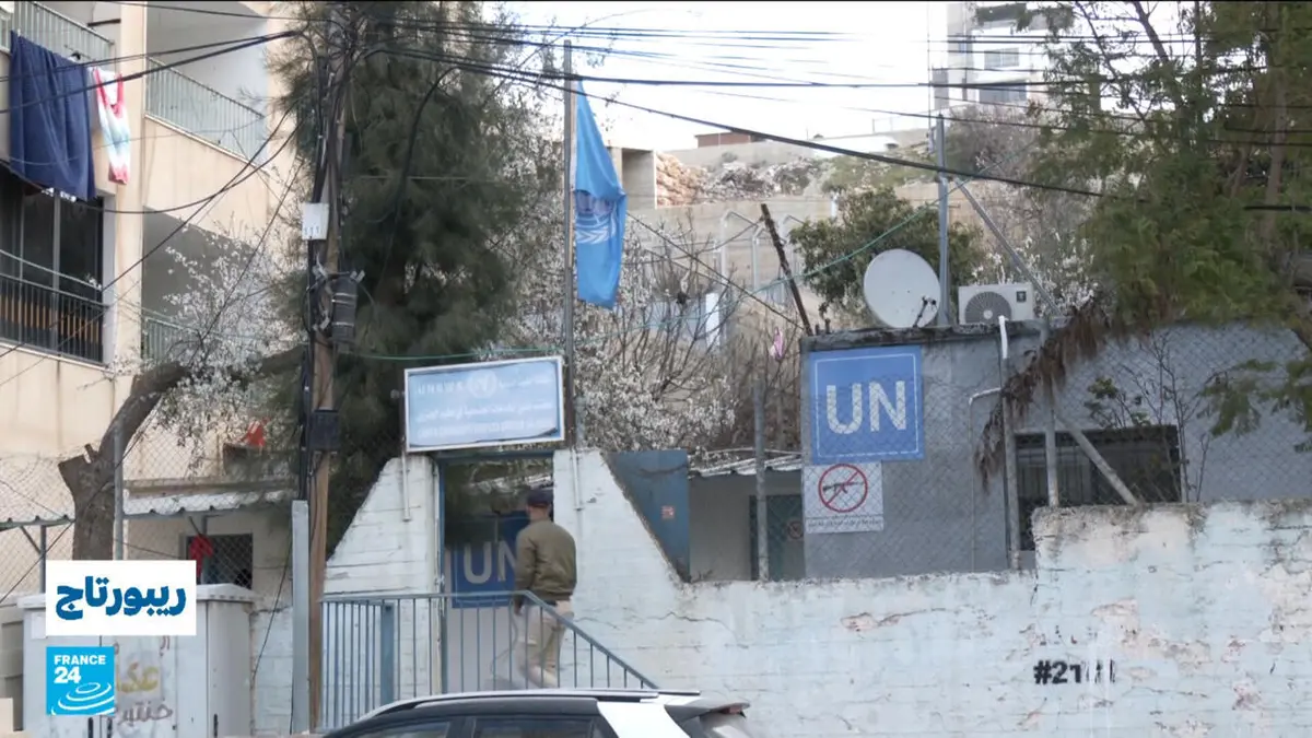 ريبورتاج - إجراءات تقشفية جديدة في الأونروا تُنذر بتراجع خدمات اللاجئين الفلسطينيين