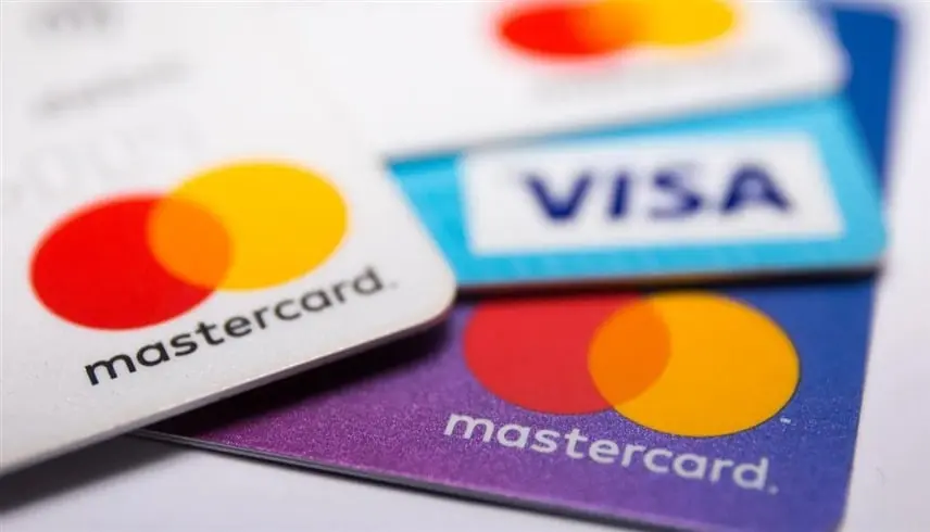 خوفاً من ترامب.. بريطانيا تتحرك لكسر هيمنة "فيزا" و"ماستركارد" - موقع 24