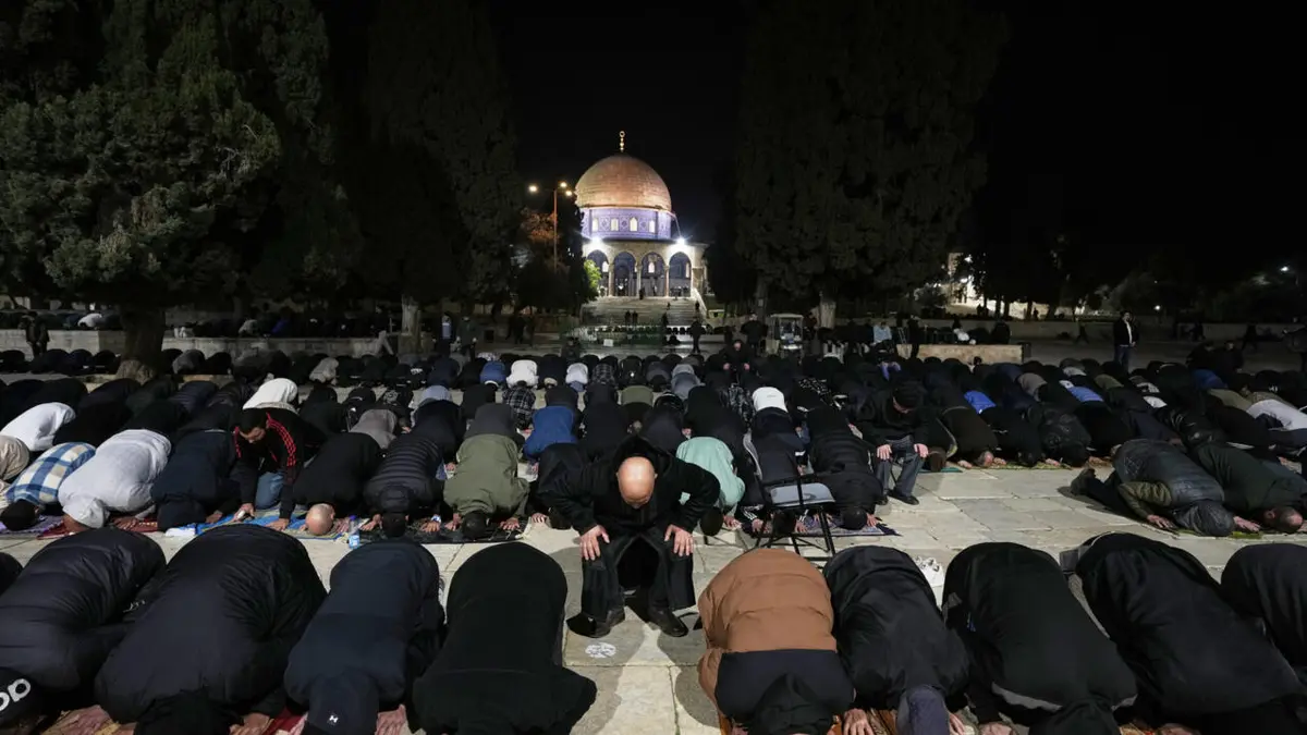 إسرائيل تجيز لعشرة آلاف فلسطيني أداء صلاة الجمعة أسبوعيا بالمسجد الأقصى خلال رمضان