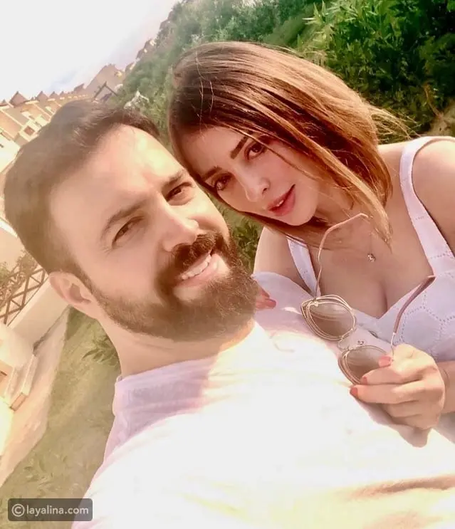 أجمل اللقطات الدافئة لتيم حسن وعائلته التي خطف بها القلوب