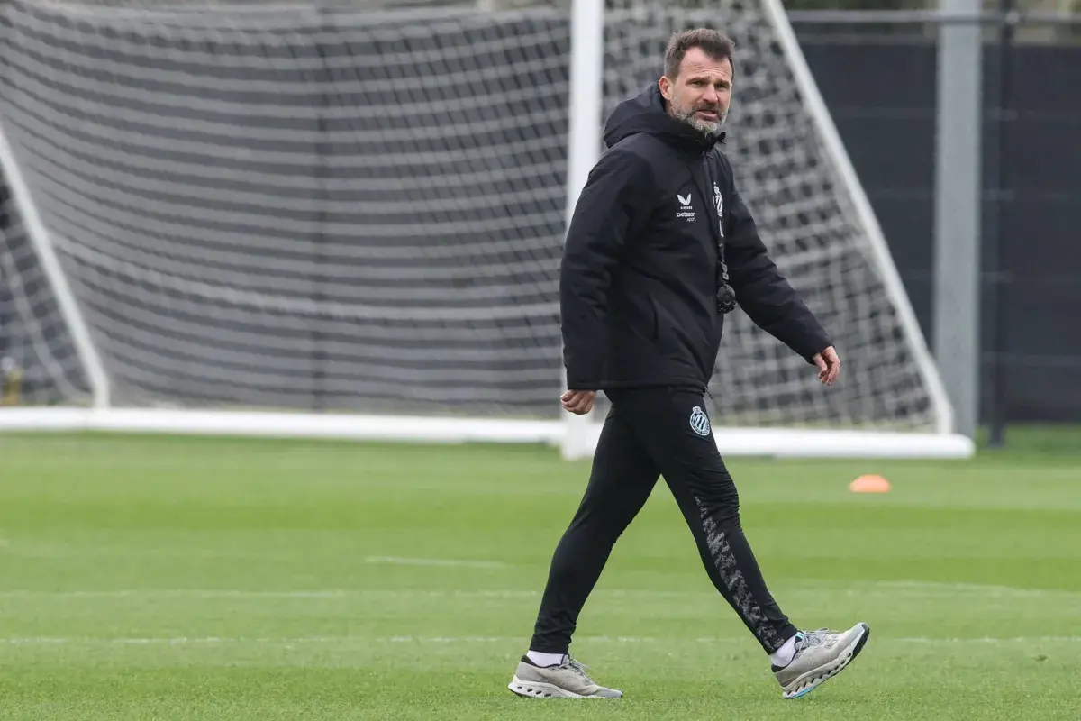 مدرب كلوب بروج يحذر من خطورة أتلتيكو