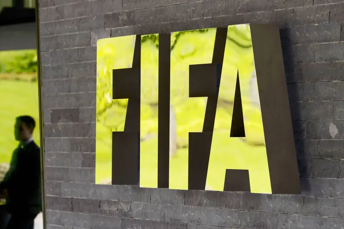 تقرير «فيفا»: كرة القدم تستحوذ على 77 % من قضايا «كاس»