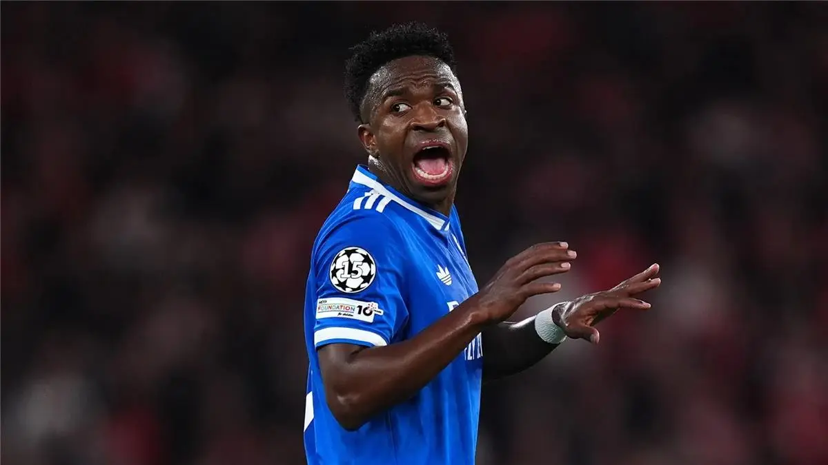 أول تعليق من فينيسيوس جونيور بعد تعرضه للعنصرية أمام بنفيكا