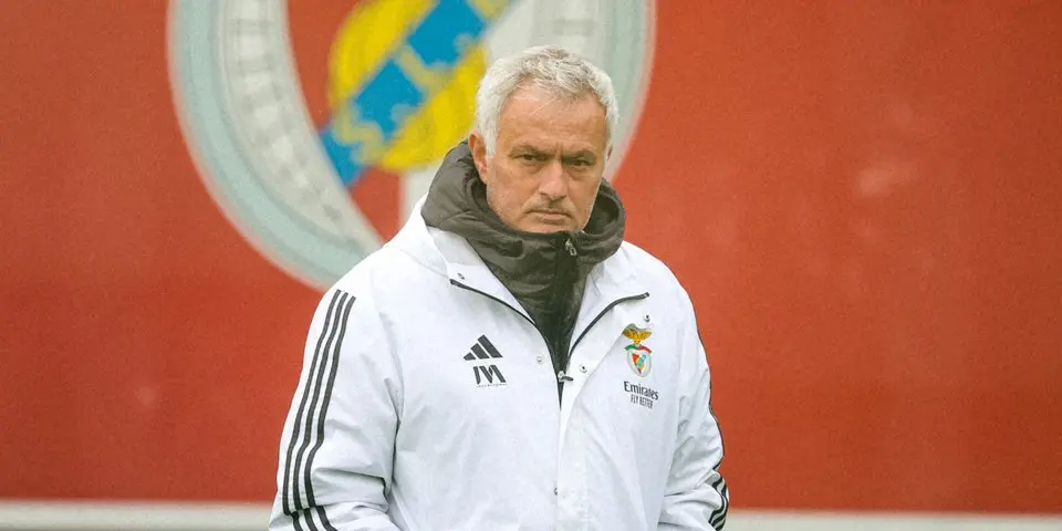 تشكيلة بنفيكا الرسمية للقاء ريال مدريد