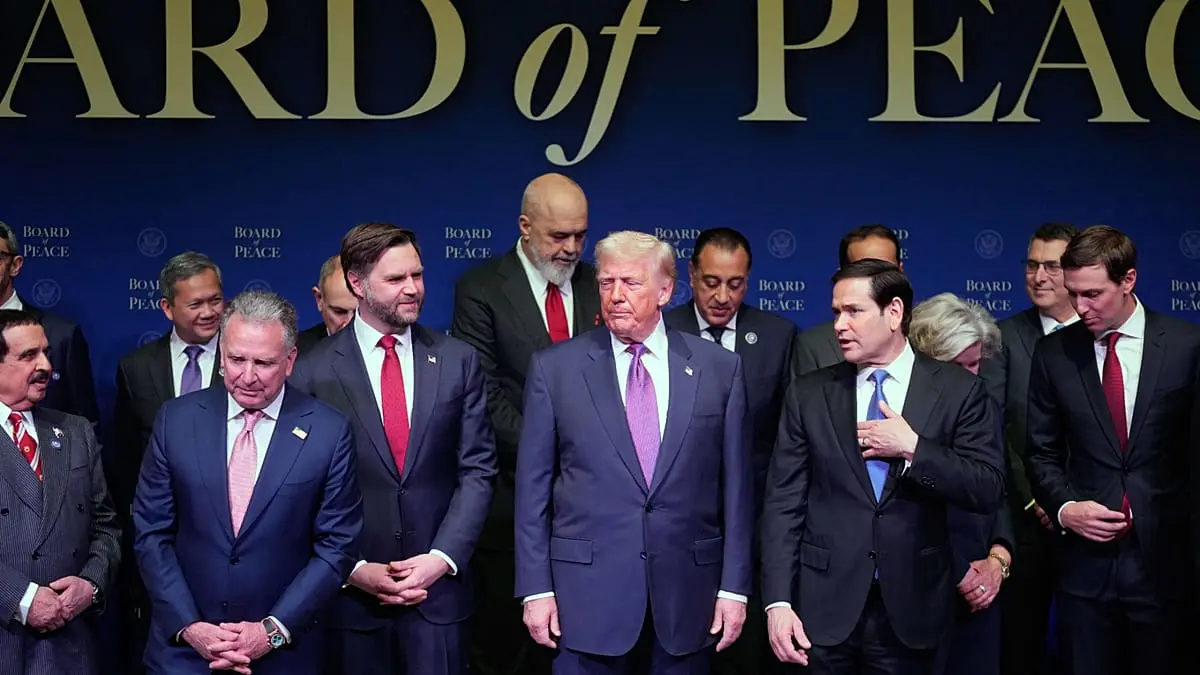 ترامب يترأس الاجتماع الأول لـ"مجلس السلام": سنقدم 10 مليارت دولار لغزة.. وعلى إيران أن تبرم صفقة