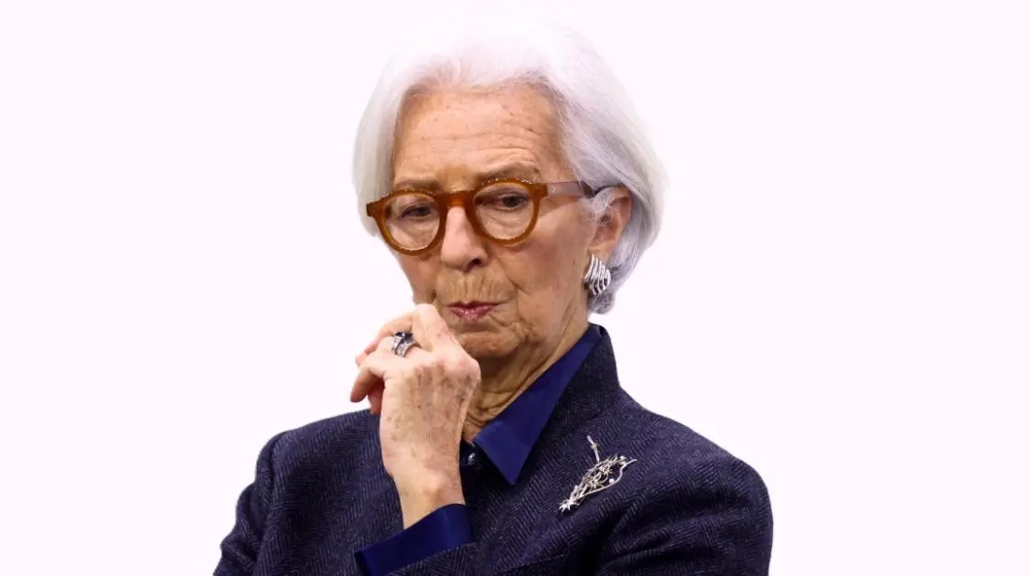 تريث الفيدرالي يدعم الدولار.. وعين اليورو على لاغارد