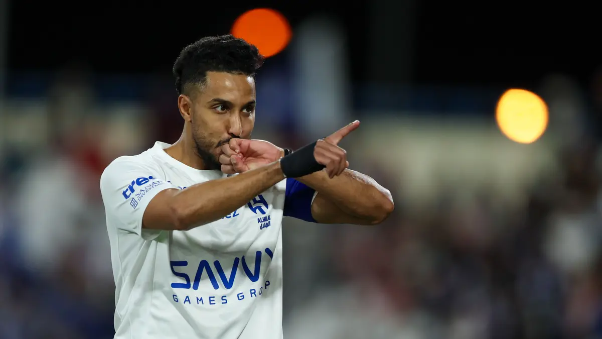 التلميذ تفوق على أستاذه.. بديل سالم الدوسري يسطع في سماء روشن