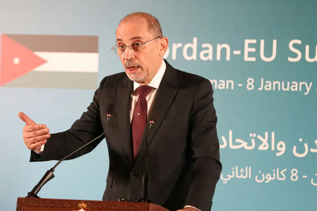 وزير الخارجية الأردني يؤكد أن استمرار احتلال أراض فلسطينية وسورية ولبنانية لن يحقق السلام في الشرق الأوسط