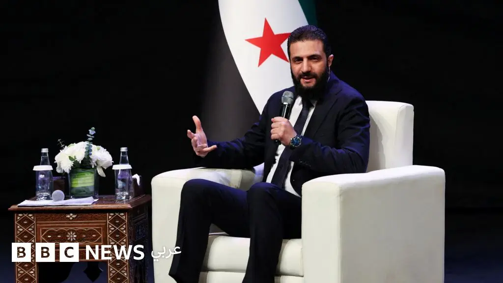 دمشق تبدأ تنفيذ أول عفو رئاسي للشرع منذ توليه السلطة، وتقارير عن تحركات أمريكية تمهيداً لـ "انسحاب كامل" من سوريا - BBC News عربي