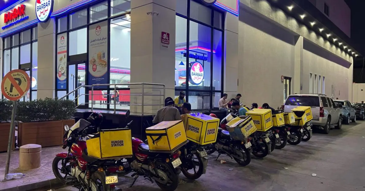 توصيل الطعام.. سباق يشعل مدن الخليج في رمضان
