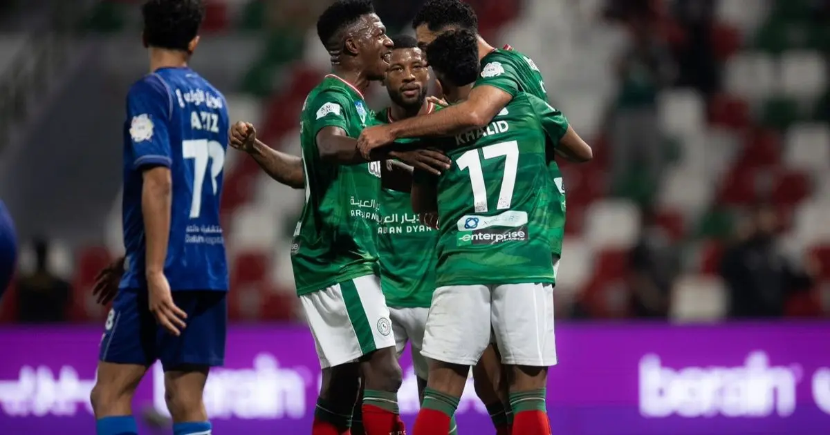 الاتفاق يهزم الفتح في مباراة مثيرة والرياض يباغت الخلود