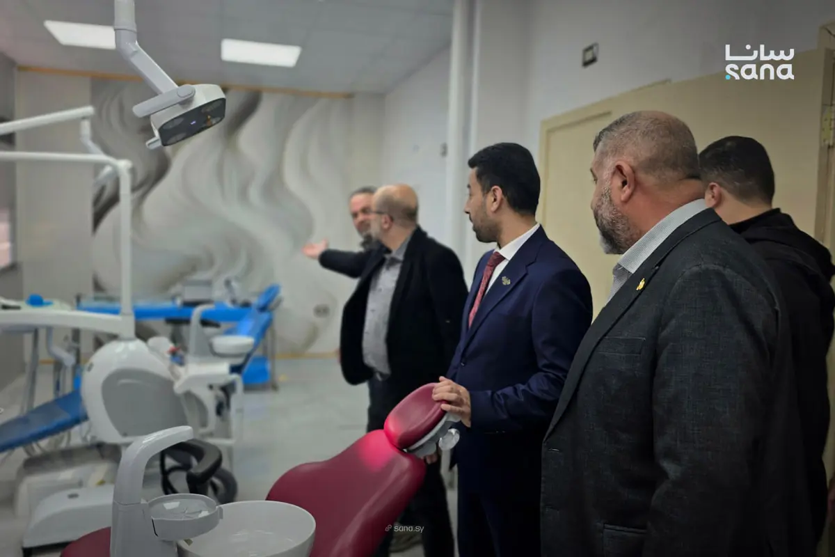 وزير الصحة يفتتح المركز السني التخصصي ضمن العيادات الشاملة في مدينة درعا