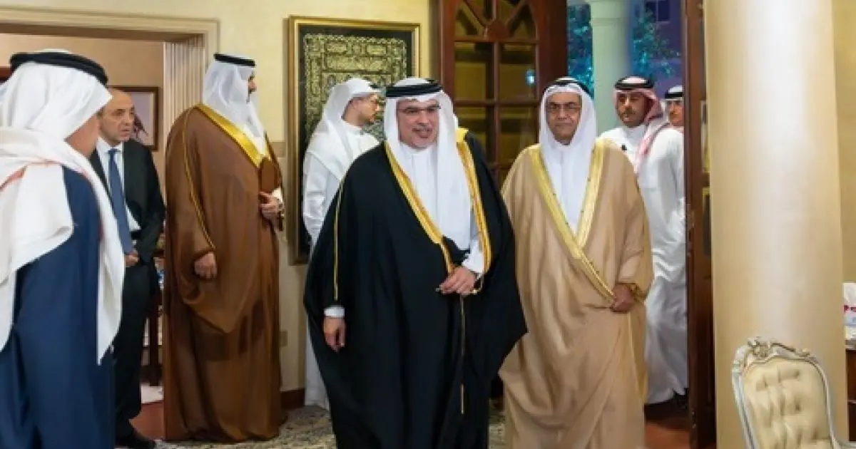 ولي عهد البحرين: يجب الحفاظ على هوية المجتمع في عصر التقنيات