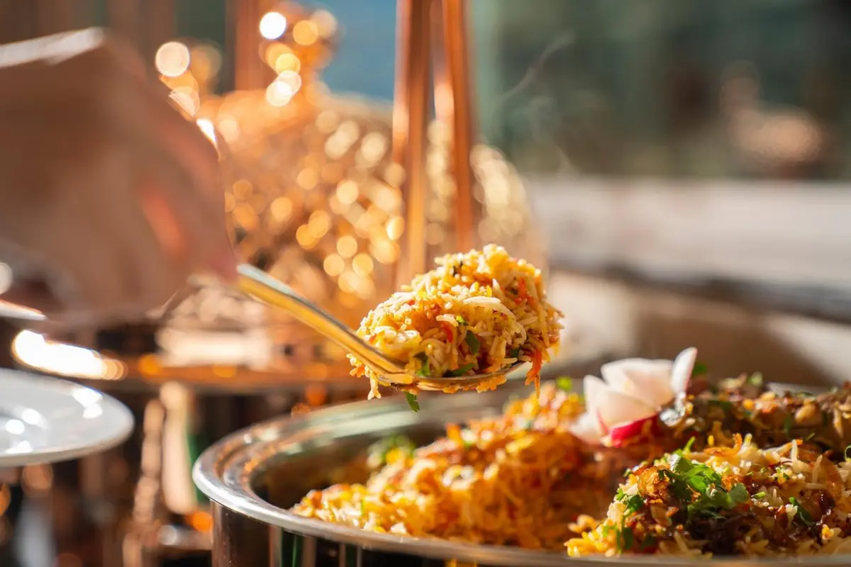 وجبات سعودية تقليدية جديرة بالتذوق في مطاعم الرياض