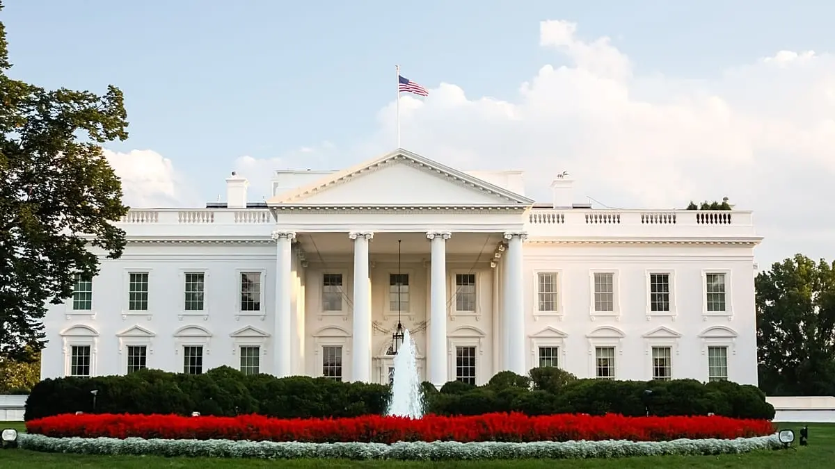 "مبررات الاستهداف العسكري قائمة".. البيت الأبيض يوجّه رسالة حازمة لطهران