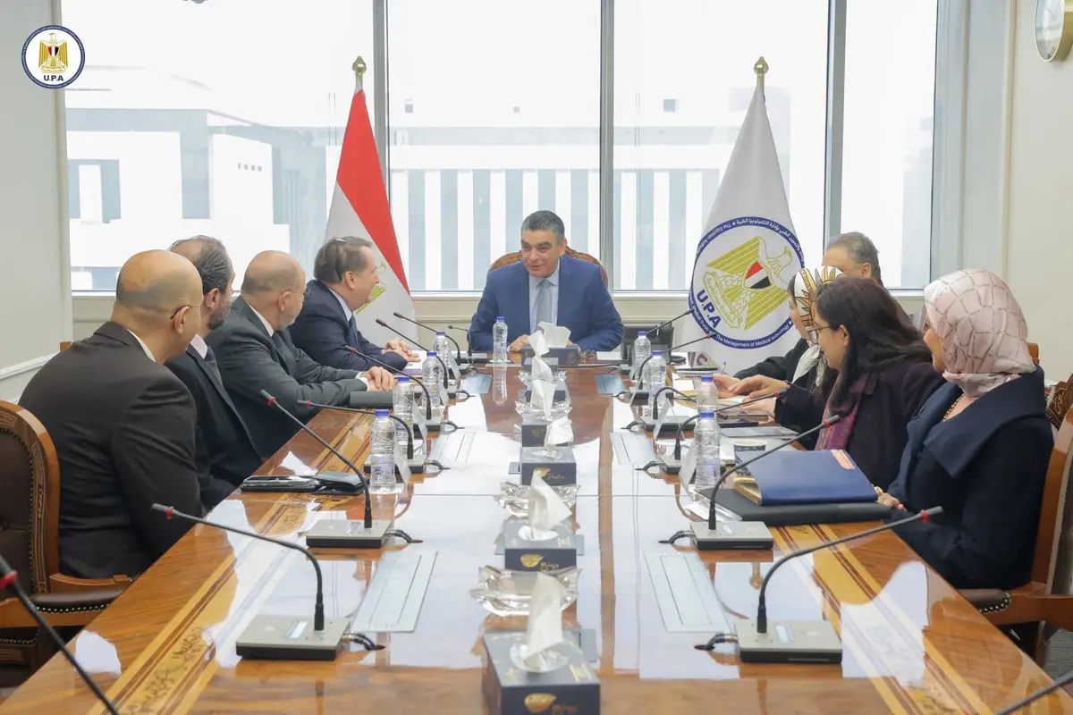 رئيس هيئة الشراء الموحد يبحث تعزيز التعاون مع GE Diagnostics في صبغات الأشعة - سوق الدواء